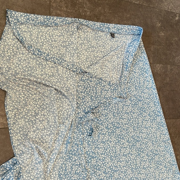 SHEIN size 6 wrap skirt - Picture 4 of 4